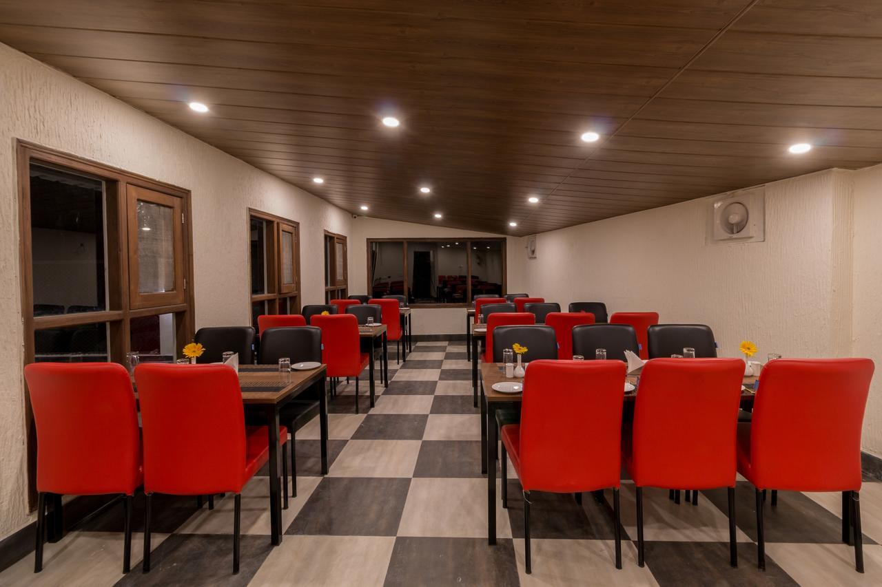 Hotel Seven Oaks Dehradun Extérieur photo