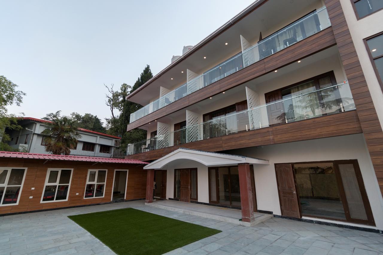 Hotel Seven Oaks Dehradun Extérieur photo