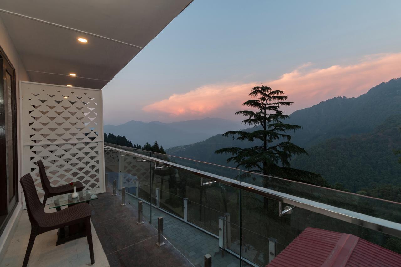 Hotel Seven Oaks Dehradun Extérieur photo