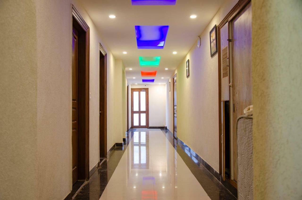 Hotel Seven Oaks Dehradun Extérieur photo